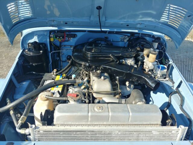 1977 Blue Toyota FJ Cruiser SUV