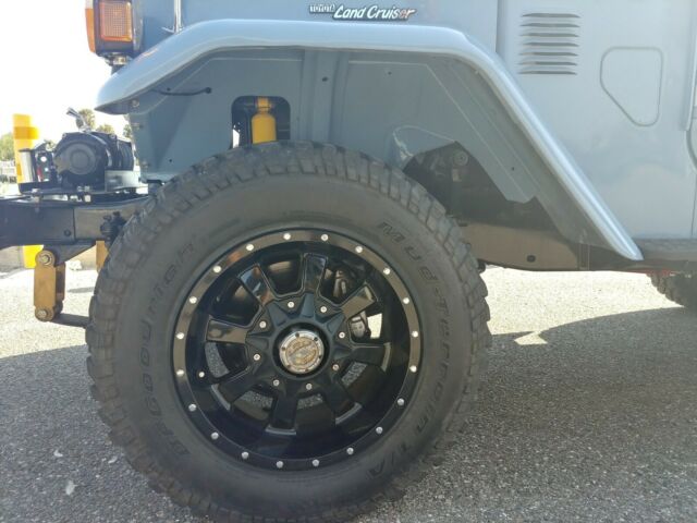 1977 Blue Toyota FJ Cruiser SUV