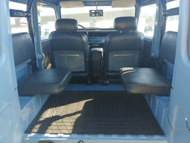 1977 Blue Toyota FJ Cruiser SUV