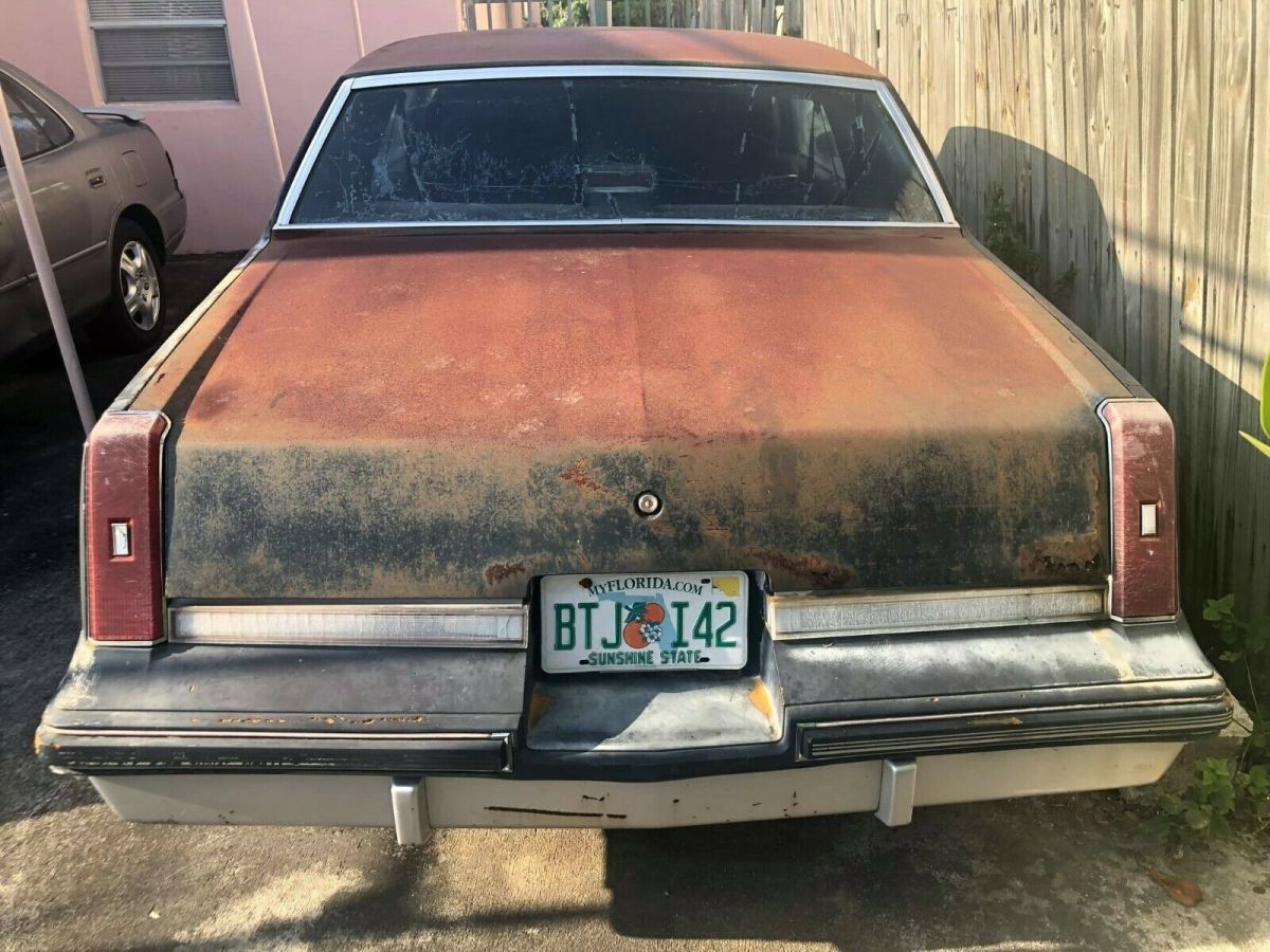 1986 Blue Oldsmobile 442 Coupe