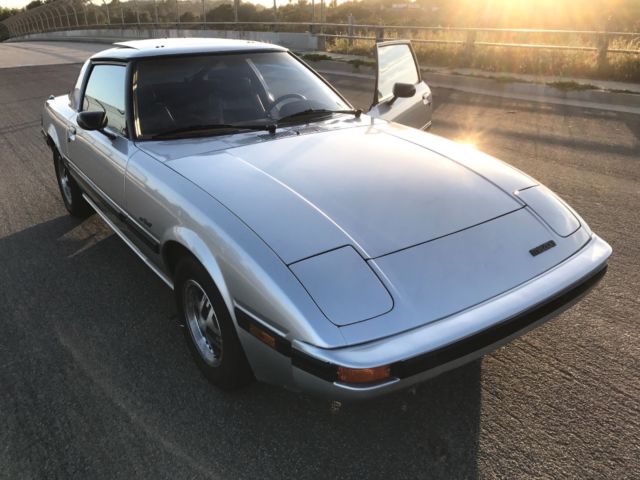 1983 Silver Mazda RX-7 Coupe