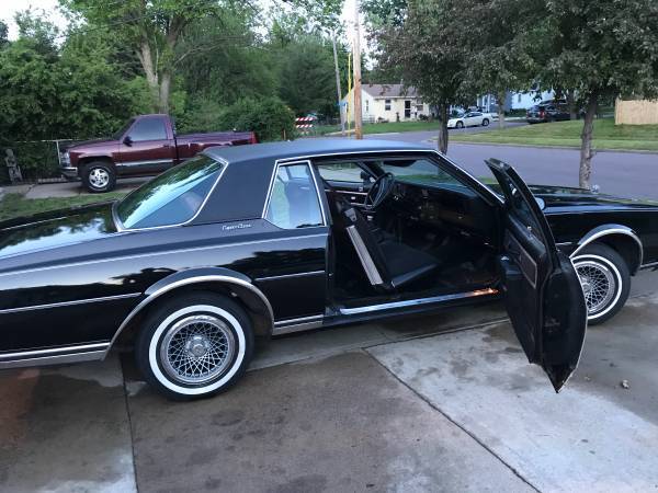 1977 Chevrolet Capriceold Coupe