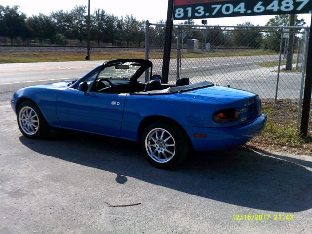 1992 Blue Mazda MX-5 Miata Convertible