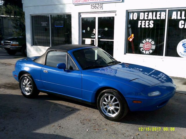 1992 Blue Mazda MX-5 Miata Convertible