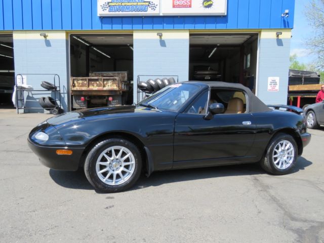 1993 Black Mazda MX-5 Miata Convertible