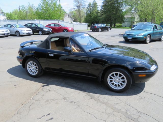 1993 Black Mazda MX-5 Miata Convertible