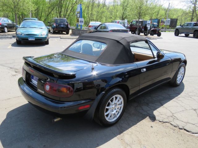 1993 Black Mazda MX-5 Miata Convertible