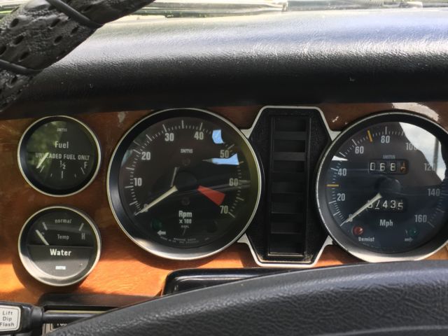 1976 Green Jaguar XJ12 Sedan