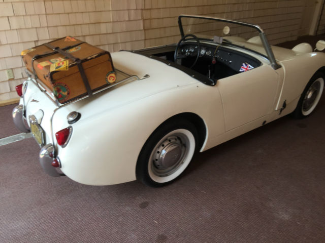 1960 Old English White Austin Healey Sprite