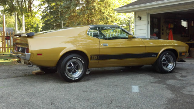 1973 GOLD GLOW Ford Mustang sportsroof