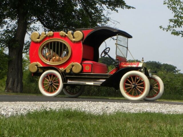 1914 Black Ford Model T Pickup Truck