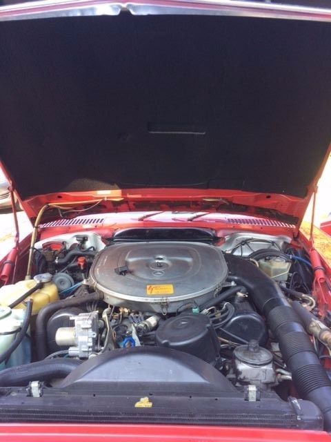 1988 Red Mercedes-Benz 500-Series