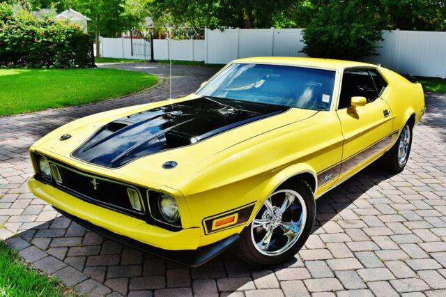 1973 Yellow Ford Mustang Coupe