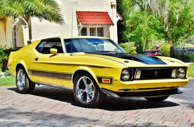 1973 Yellow Ford Mustang Coupe
