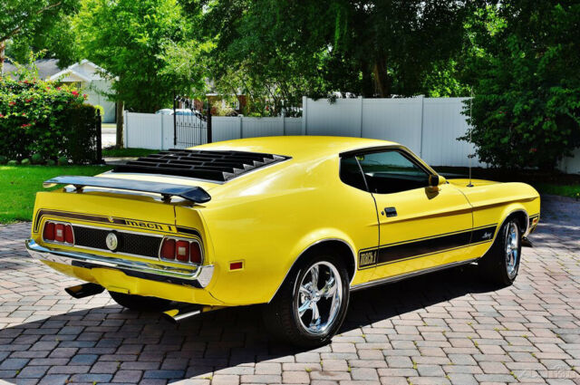 1973 Yellow Ford Mustang Coupe