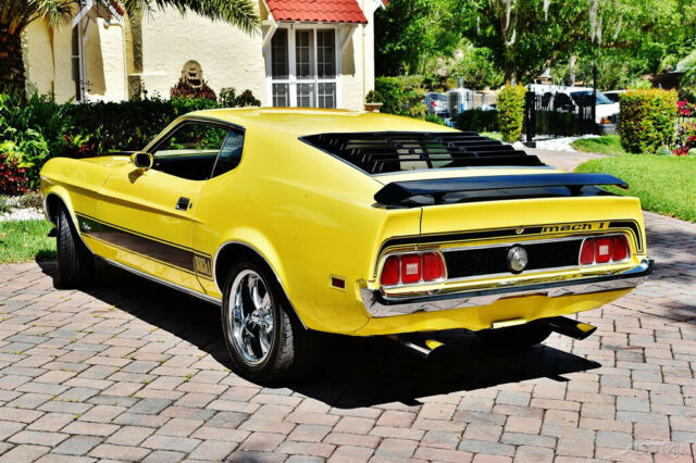 1973 Yellow Ford Mustang Coupe