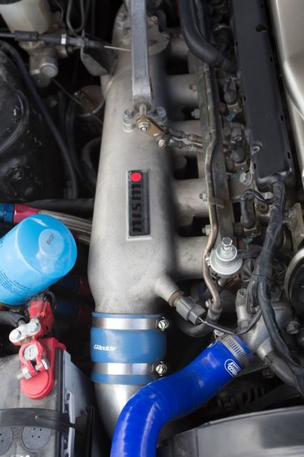 1992 Gray Nissan GT-R Sport