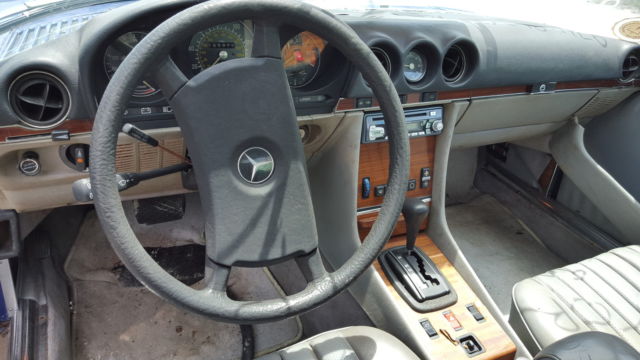 1985 Blue Mercedes-Benz SL-Class Roadster