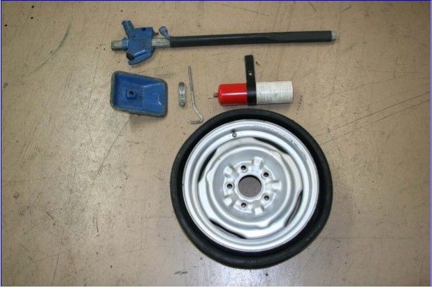 1969 Yellow Pontiac Firebird