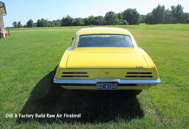 1969 Yellow Pontiac Firebird