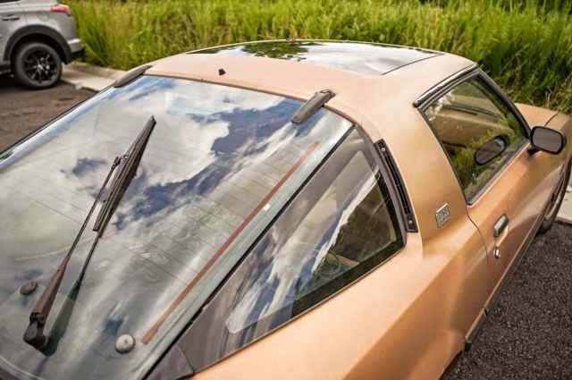 1982 Gold Mazda RX-7 Coupe