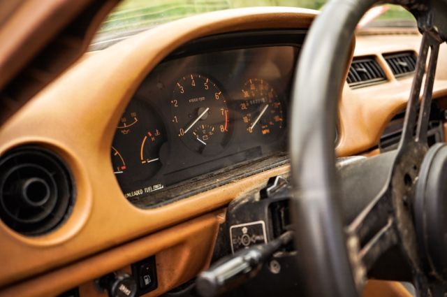 1982 Gold Mazda RX-7 Coupe