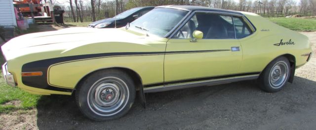 1972 Yellow AMC Javelin