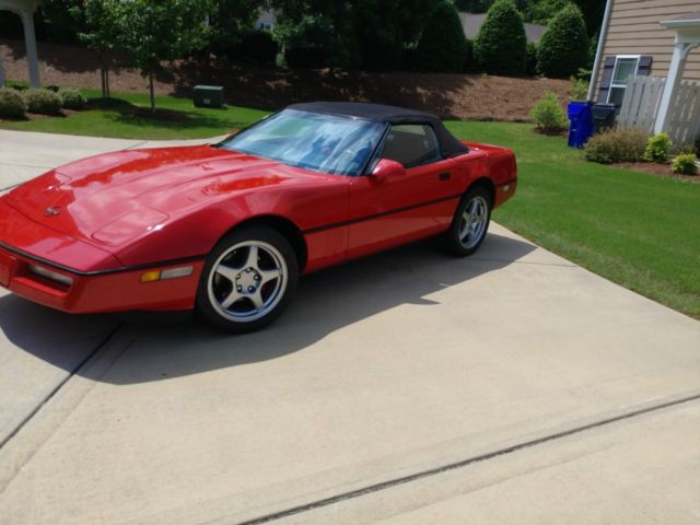 1989 Red Chevrolet Corvette Convertible