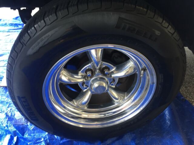 1988 White Ford Bronco II SUV