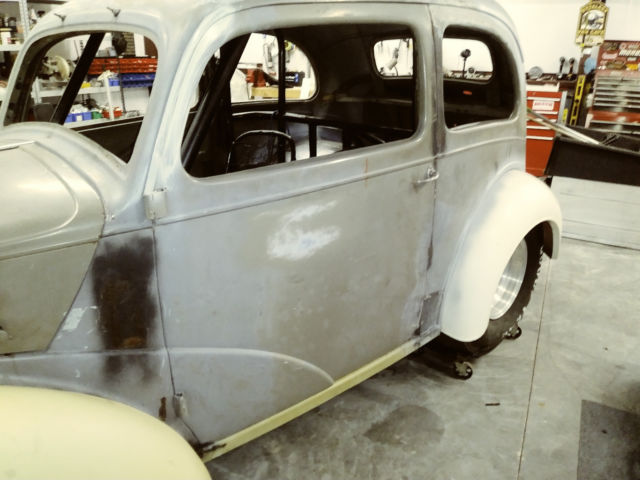 1954 primer Ford Anglia Anglia Coupe