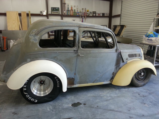 1954 primer Ford Anglia Anglia Coupe