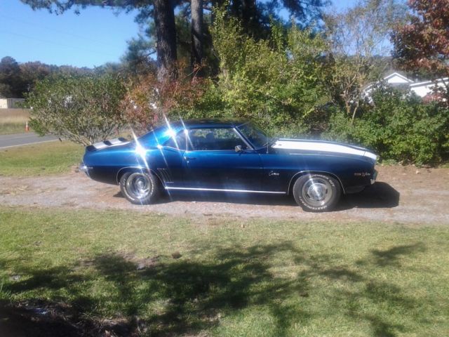 1969 Medium Royal Blue Pearl Mettalic w/Off-White Stripes Chevrolet Other Coupe