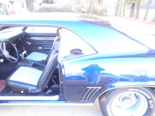 1969 Medium Royal Blue Pearl Mettalic w/Off-White Stripes Chevrolet Other Coupe