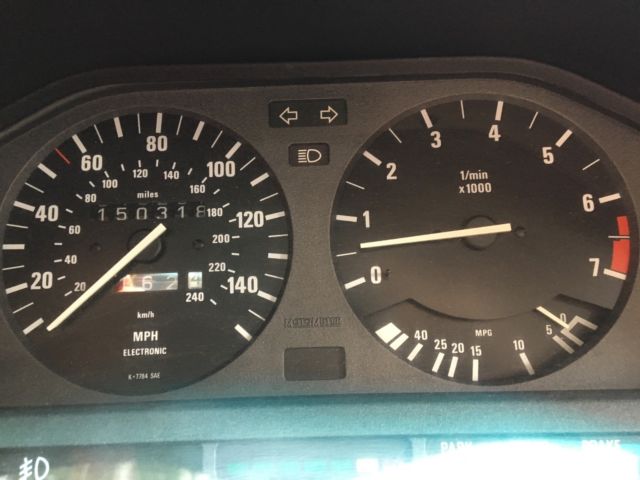 1990 White BMW 3-Series Coupe