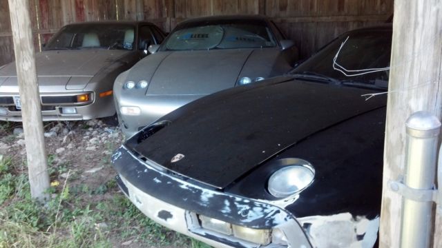 1985 Silver Porsche 928