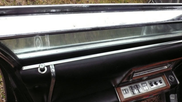 1982 Black Cadillac Fleetwood