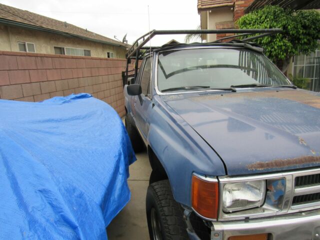 1985 Blue Toyota 4X4 HILUX PICKUP TRUCK STRAIGHT AXLE Extended Cab Pickup