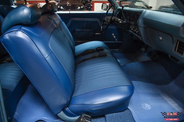 1971 Blue Chevrolet Chevelle Coupe