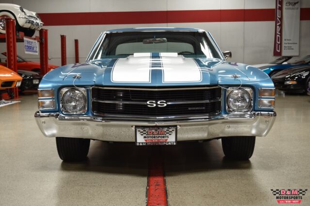 1971 Blue Chevrolet Chevelle Coupe