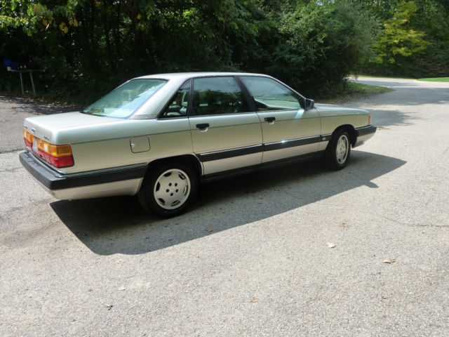 1989 Silver Audi 200 Turbo Sedan