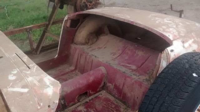 1958 White Austin Healey Sprite