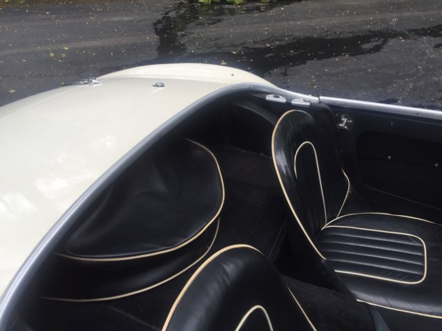 1959 White/black Austin Healey 100-6 Convertible
