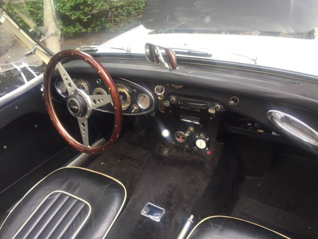 1959 White/black Austin Healey 100-6 Convertible