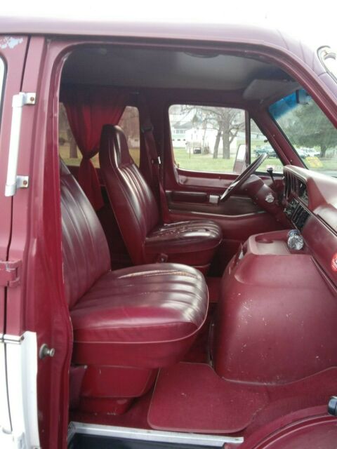1984 Dodge Ram Van Van