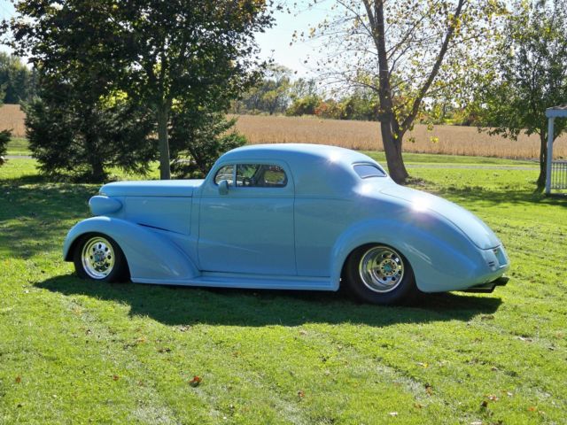 1991 White BMW 8-Series Coupe