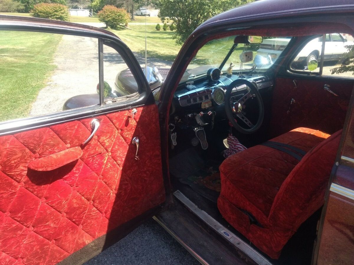 1946 Ford Delux coupe 2Dr