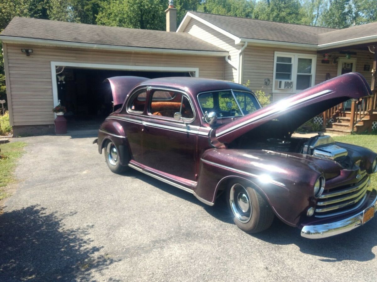 1946 Ford Delux coupe 2Dr