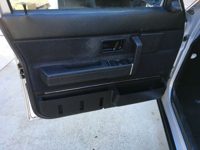 1989 Silver Volvo 240 Sedan