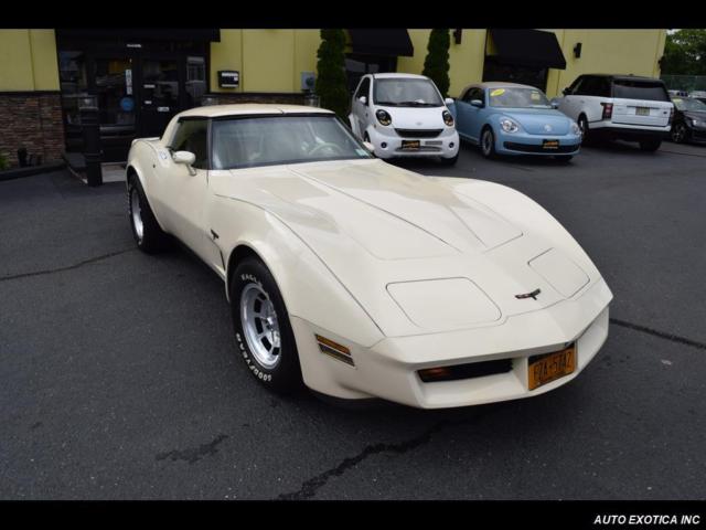 1980 White Chevrolet Corvette --