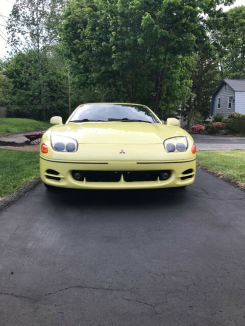 1994 Yellow Mitsubishi 3000GT Coupe